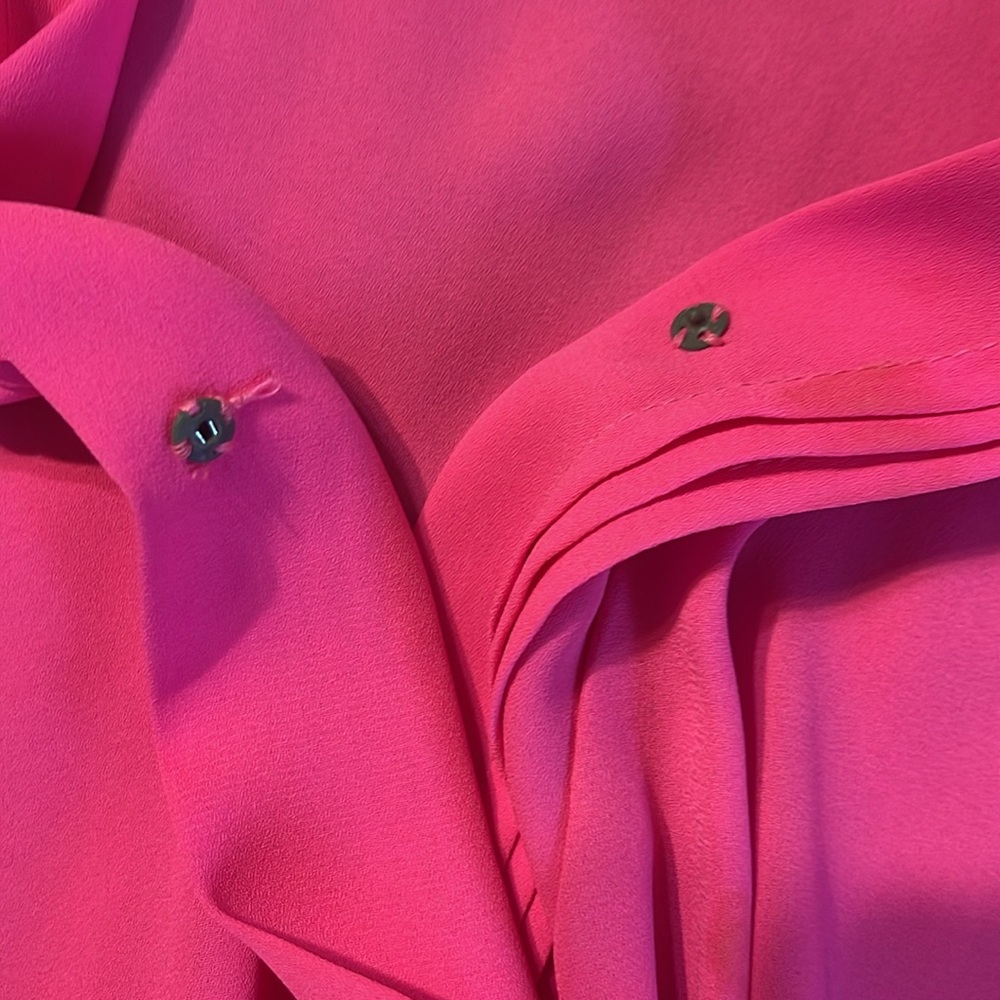 Pink super flattering romper - Picture 4 of 5